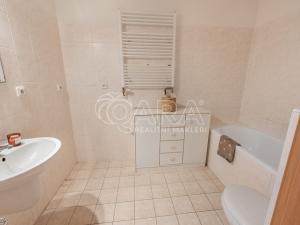 Prodej bytu 2+kk, Kamenice - Ládví, Benešovská, 54 m2