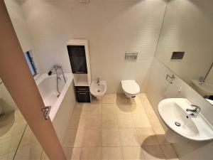 Pronájem bytu 1+kk, Praha - Nusle, Bartoškova, 41 m2