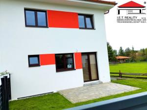 Pronájem rodinného domu, Měšice, 130 m2