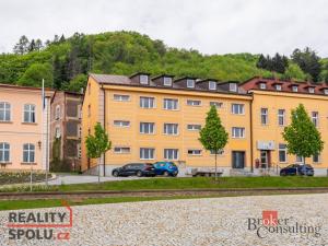 Pronájem bytu 1+kk, Žacléř, Rýchorské náměstí, 30 m2