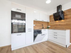 Prodej bytu 2+kk, Hluboká nad Vltavou, Nerudova, 48 m2