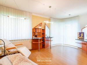 Prodej komerční, Hranice - Hranice I-Město, Tř. 1. máje, 96 m2