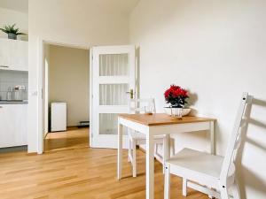 Pronájem bytu 2+kk, Praha - Žižkov, Řehořova, 36 m2