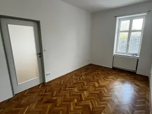 Pronájem bytu 2+1, Slaný, Navrátilova, 56 m2