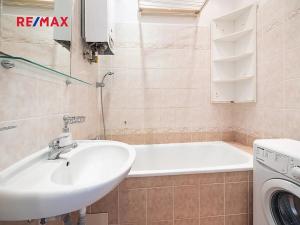 Pronájem bytu 2+kk, Praha - Strašnice, Kralická, 38 m2
