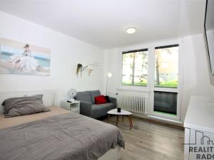 Pronájem bytu 1+1, Znojmo, Gagarinova, 33 m2