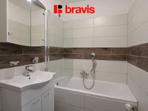 Pronájem bytu 3+1, Brno, Strnadova, 62 m2