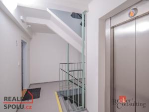 Prodej bytu 4+1, Praha - Stodůlky, Běhounkova, 82 m2