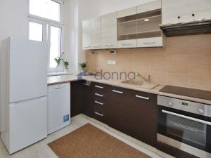 Pronájem bytu 2+kk, Praha, Ondříčkova, 38 m2
