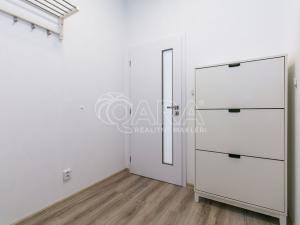 Pronájem bytu 2+kk, Praha - Nusle, 5. května, 59 m2