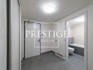 Pronájem bytu 2+kk, Praha - Karlín, Nekvasilova, 67 m2