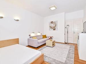 Pronájem bytu 2+kk, Praha - Staré Město, Haštalská, 56 m2