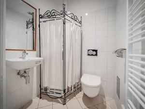 Pronájem bytu 4+kk, Praha - Nové Město, Na Moráni, 153 m2