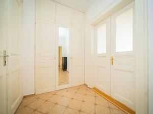 Pronájem bytu 4+kk, Praha - Nové Město, Na Moráni, 153 m2