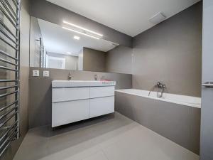 Prodej bytu 4+kk, Ostrava, náměstí Biskupa Bruna, 143 m2