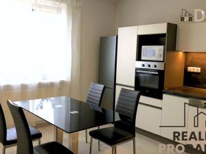Prodej bytu 2+1, Moravské Budějovice, Na Výsluní, 76 m2