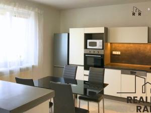Prodej bytu 2+1, Moravské Budějovice, Na Výsluní, 76 m2