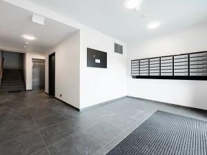 Pronájem bytu 2+kk, Praha, Na Zlíchově, 47 m2