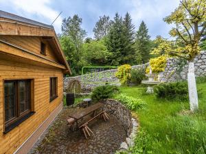 Prodej rodinného domu, Bečov nad Teplou, Na Zelené, 231 m2