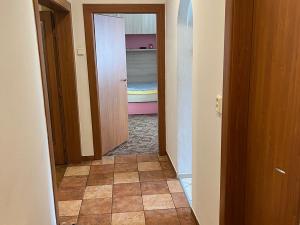 Pronájem bytu 3+1, Zlín, Benešovo nábřeží, 78 m2