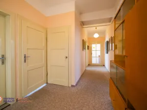 Prodej bytu 4+1, Šumperk, Masarykovo nám., 97 m2