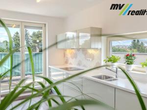 Prodej bytu 3+kk, Praha - Uhříněves, Hulanova, 85 m2