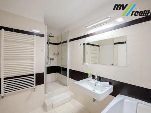 Prodej bytu 3+kk, Praha - Uhříněves, Hulanova, 85 m2