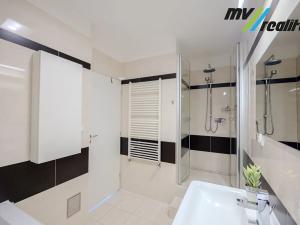 Prodej bytu 3+kk, Praha - Uhříněves, Hulanova, 85 m2