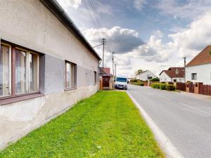 Prodej rodinného domu, Lišany, Pražská, 150 m2