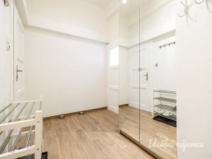 Pronájem bytu 2+kk, Praha, Komunardů, 50 m2