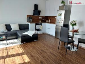 Prodej bytu 2+kk, Opava - Předměstí, Komenského, 53 m2