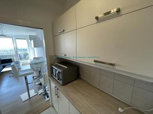 Pronájem bytu 2+kk, Praha - Kobylisy, Kyselova, 43 m2
