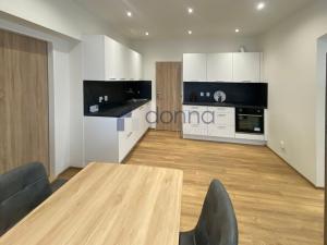 Pronájem rodinného domu, Praha, Beranových, 200 m2