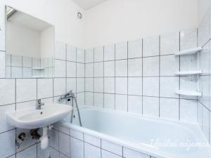 Pronájem bytu 1+1, Praha, Cíglerova, 44 m2