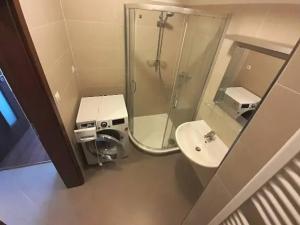 Pronájem bytu 1+kk, Praha - Letňany, Hlučkova, 33 m2