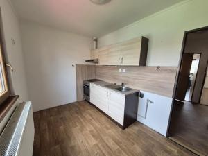 Pronájem bytu 3+1, Červený Újezd, Ke Špačce, 84 m2