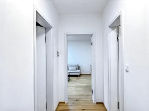 Pronájem bytu 2+kk, Praha, 56 m2