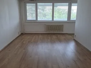 Pronájem bytu 3+1, Praha - Radotín, Týřovická, 76 m2