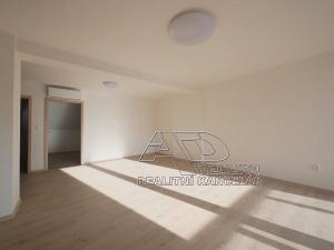 Pronájem atypického bytu, České Budějovice, Fráni Šrámka, 66 m2