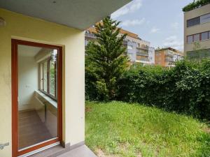Pronájem bytu 2+kk, Praha - Záběhlice, Harlacherova, 56 m2