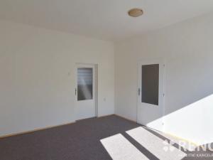 Pronájem bytu 1+1, Brno, Královopolská, 37 m2