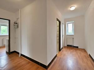 Prodej bytu 2+1, Dobřany, Stromořadí, 59 m2