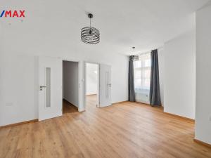 Prodej bytu 3+kk, Hradec Králové, Klumparova, 37 m2