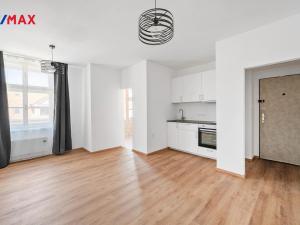 Prodej bytu 3+kk, Hradec Králové, Klumparova, 37 m2
