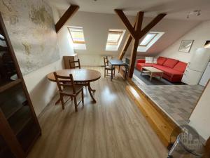 Pronájem bytu 2+kk, Praha - Vršovice, Kodaňská, 62 m2