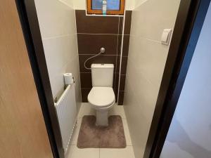 Pronájem bytu 2+kk, Praha - Vršovice, Kodaňská, 62 m2