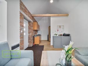 Prodej rodinného domu, Jaroměř - Semonice, 180 m2