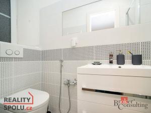 Pronájem bytu 4+kk, Praha - Holešovice, Tusarova, 76 m2