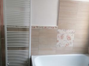 Prodej činžovního domu, Smržovka, Husova, 470 m2