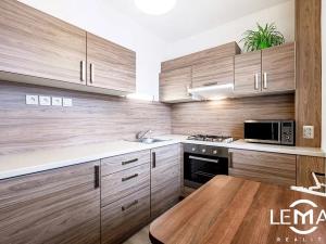 Pronájem bytu 2+1, Olomouc, Stupkova, 55 m2